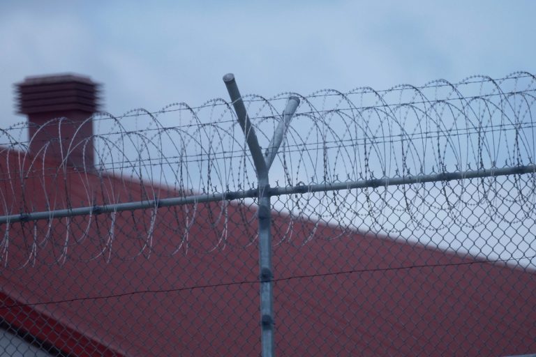 Détenu de 59 ans décédé Barbelés prison Laval