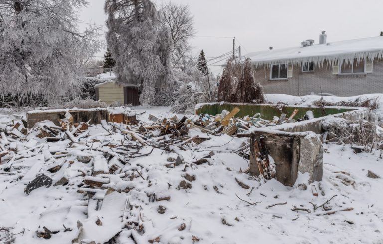 Maison rasée par les flammes rue Renaud