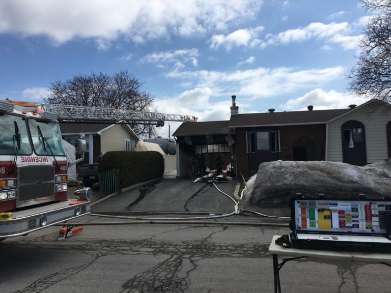 Feu de bâtiment à Saint-François