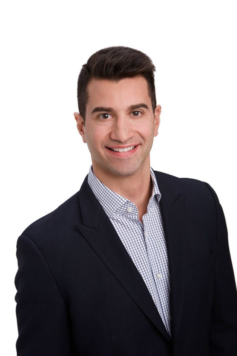 Les conservateurs recrutent un ex-hockeyeur