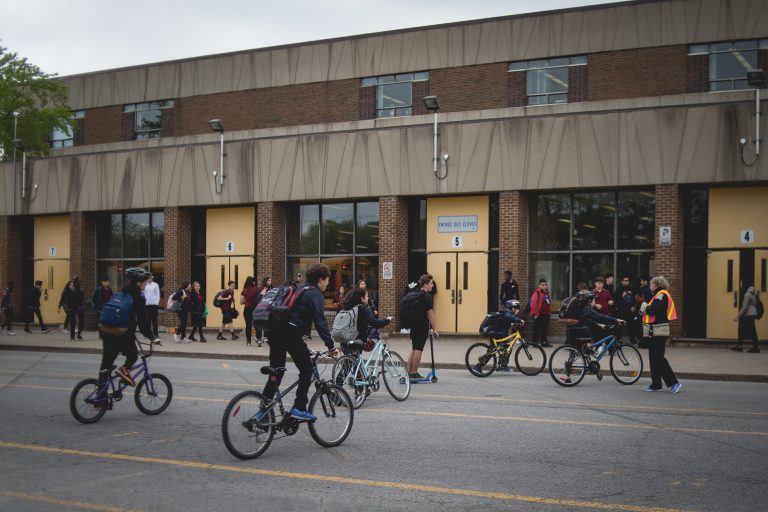 75 élèves troquent l’autobus pour le vélo