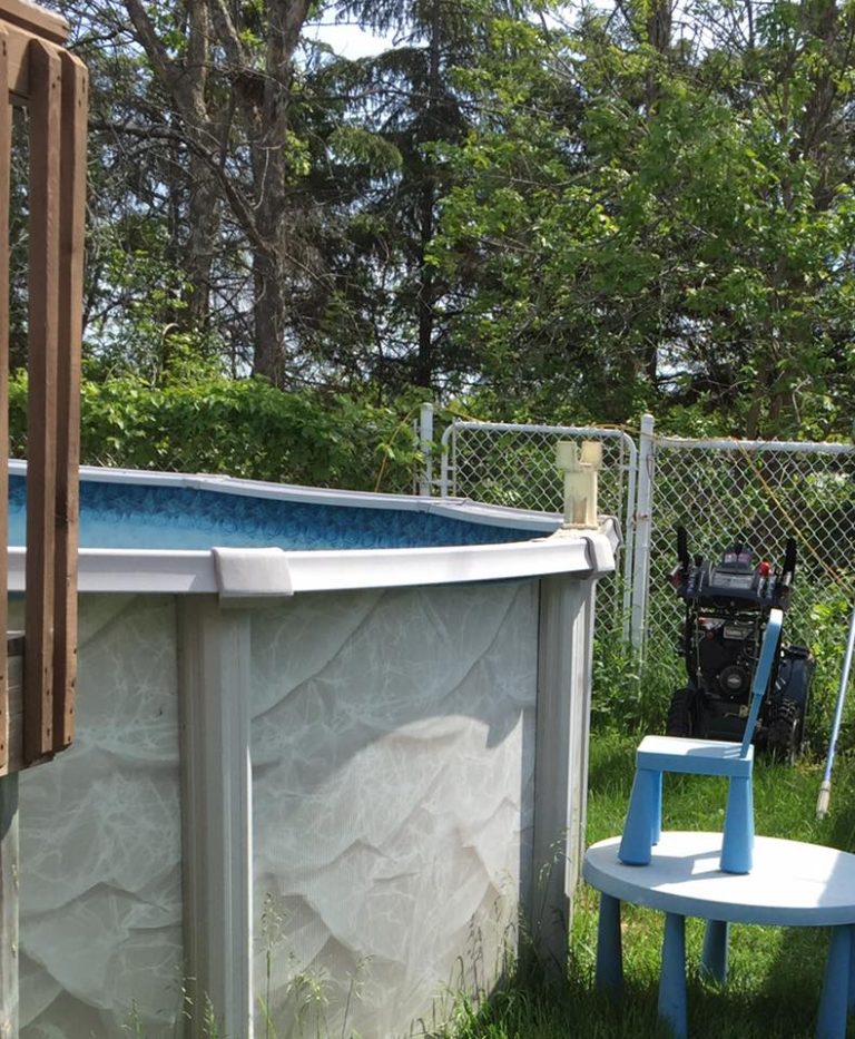 Un enfant de quatre ans se noie dans une piscine