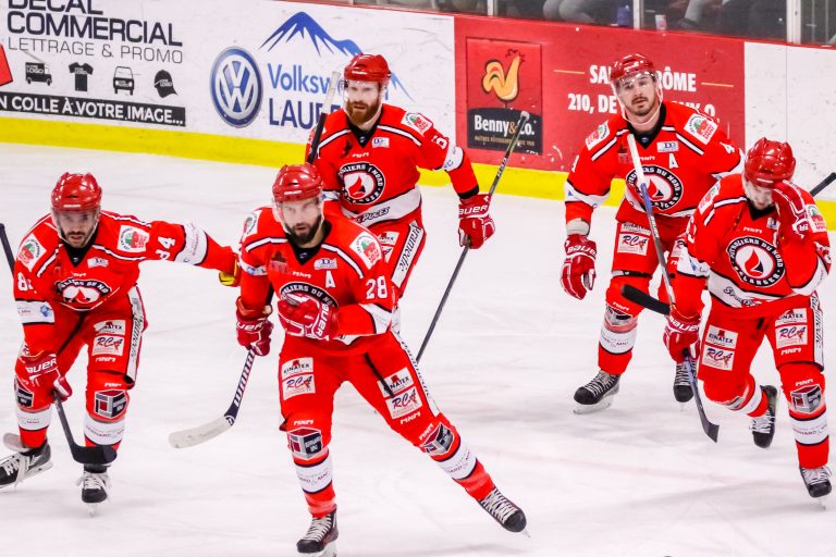 Retour de la LNAH à Laval
