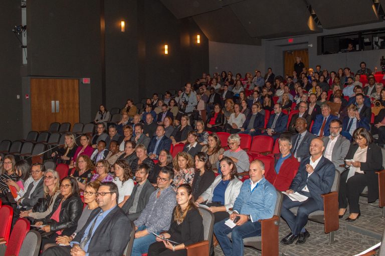 Près de 9 M$ pour le développement social à Laval