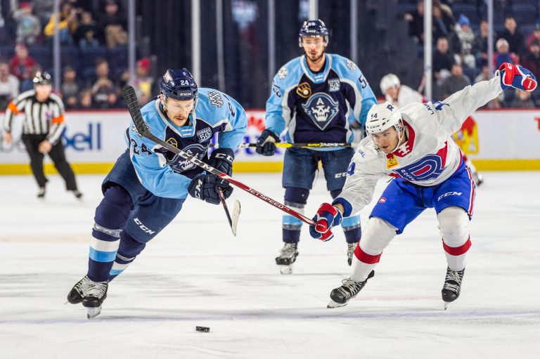 Le Rocket ne peut freiner les Admirals