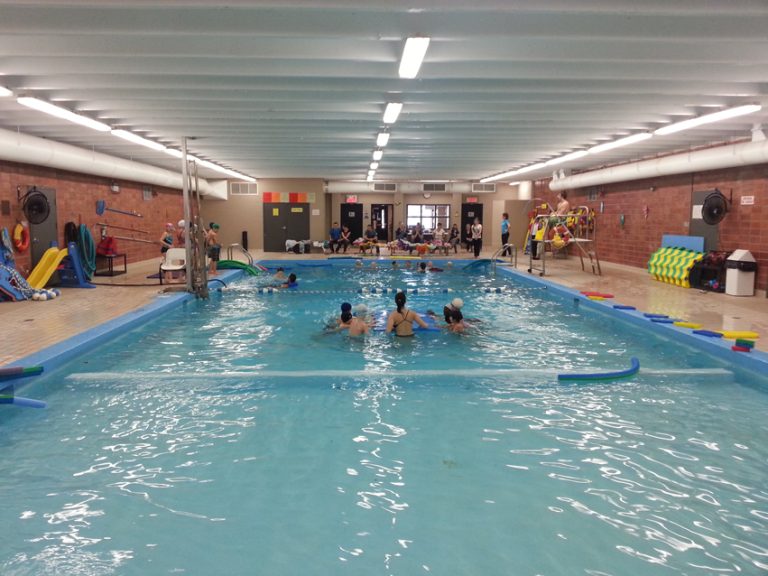 Trois piscines intérieures rénovées au coût de 6 M$