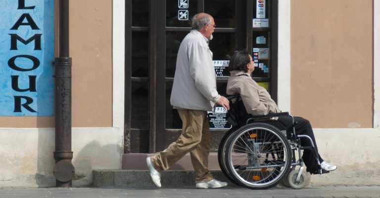personnes handicapées