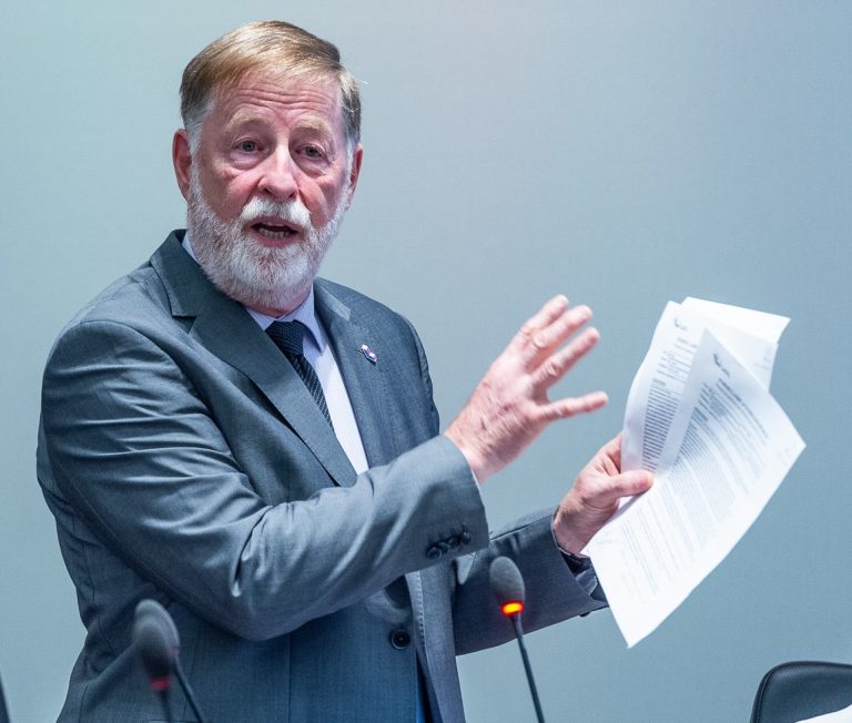 Malgré un déficit anticipé de 60 M$, un gel de taxes n’est pas exclu