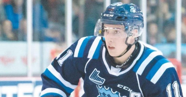 Rafaël Harvey-Pinard se joint au Rocket Harvey