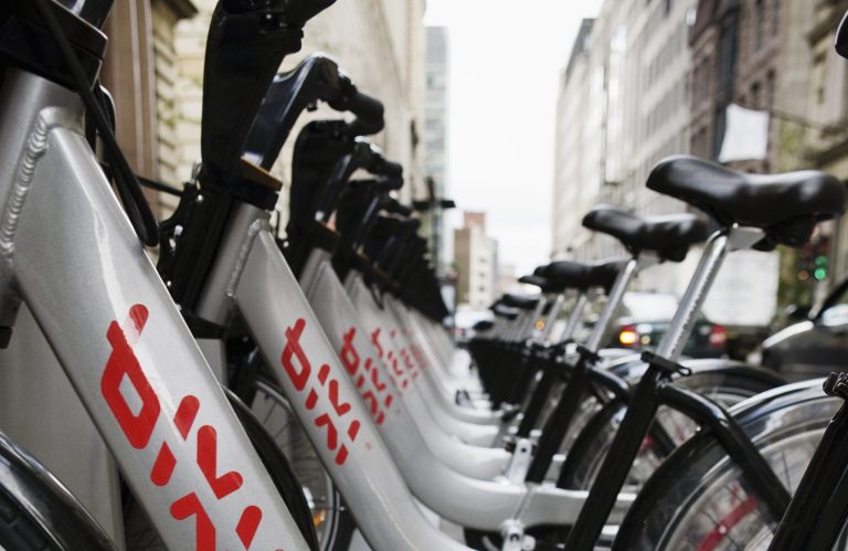 2 stations et 15 vélos BIXI de plus à Laval vélo Bixi Laval