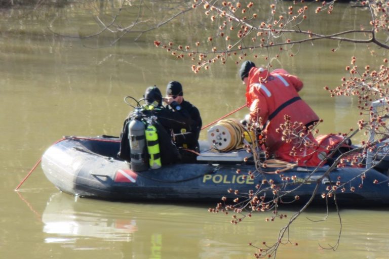 Homme disparu après une collision sur la rivière des Prairies homme