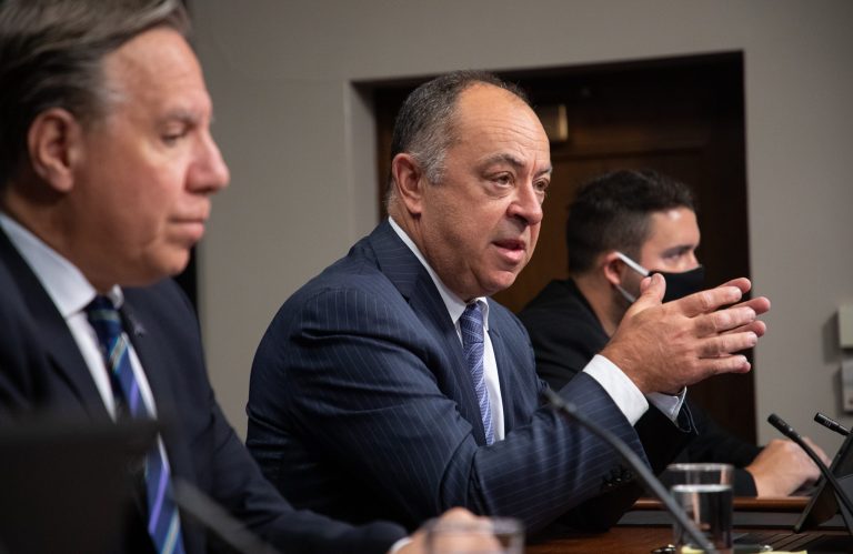 Laval passe en zone rouge et alerte maximale rouge