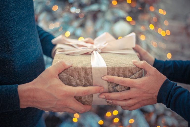 Les Canadiens sollicités à débuter leur magasinage des Fêtes