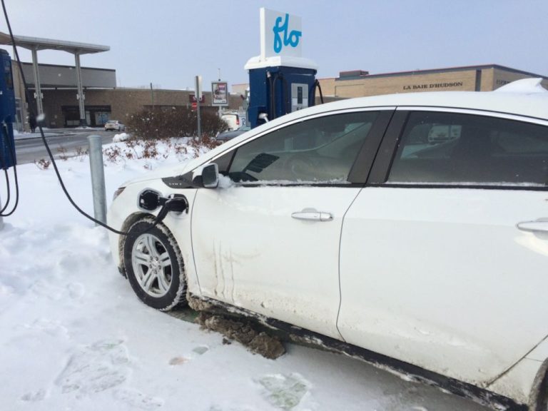 Nouvelles recharges rapides et ultrarapides à Laval