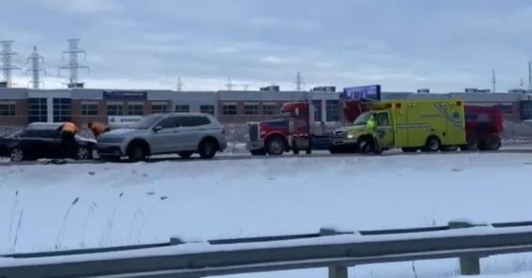 Accident impliquant trois véhicules sur l’A-15 trois