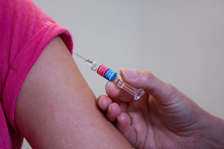 Des réponses sur les vaccins à ARNm vaccination vaccin Laval