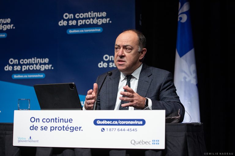 Port obligatoire du masque de procédure au primaire masque