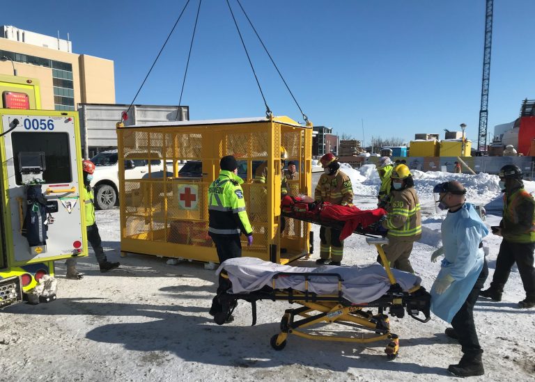 Accident travail Espace Montmorency rue Jacques-Tétreault
