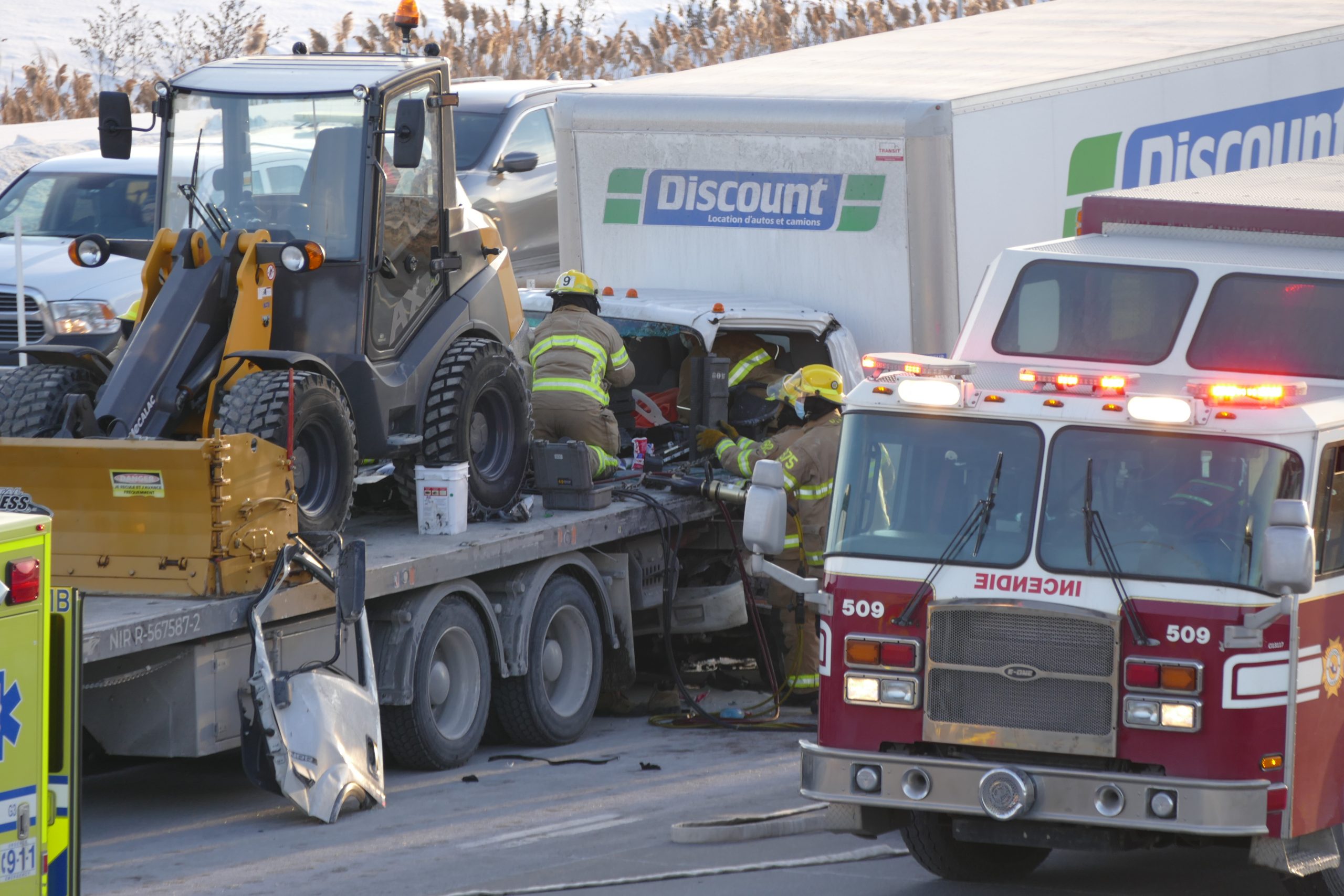 accident collision autoroute 440 camion cube dépanneuse