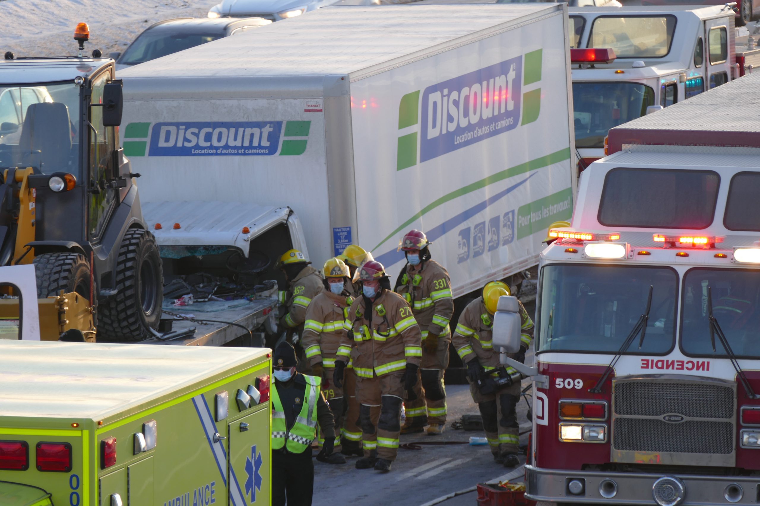 Accident collision 440 camion cube dépanneuse