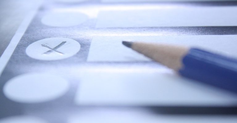  Le Parlement serait dissout, le 2 ou 3 août, en vue de la campagne électorale qui culminera au scrutin, le 19 octobre.