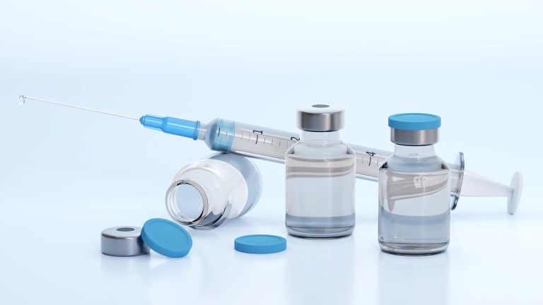 Santé Canada approuve le vaccin d’AstraZeneca vaccin