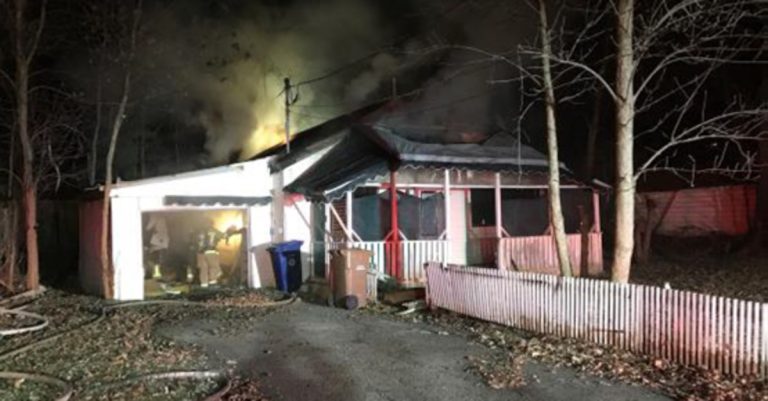Ancien chalet rasé par un feu suspect dans Laval-Ouest Incendie 25e Avenue Laval-Ouest
