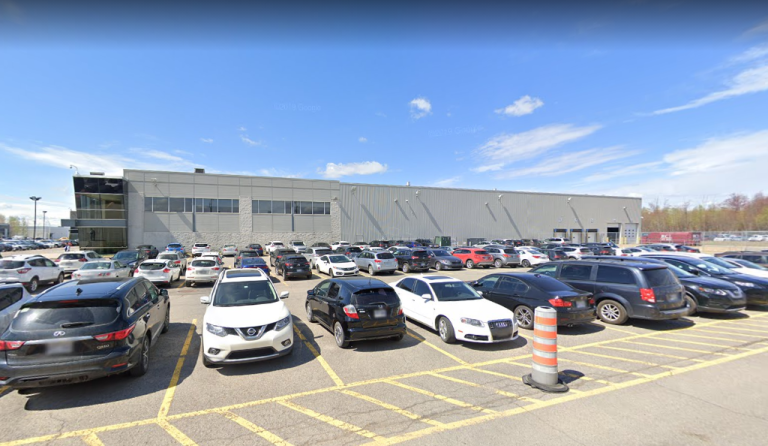 Place Sports Experts Laval