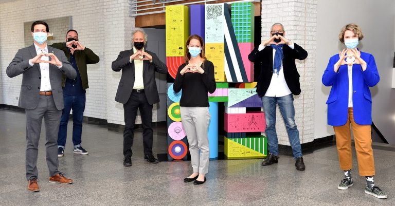 Le réseau lavallois de la santé uni dans une œuvre œuvre