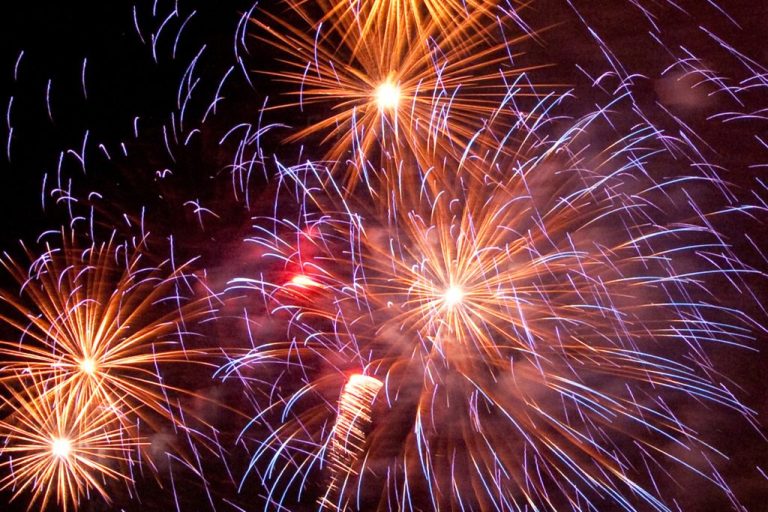 Feu artifice Laval