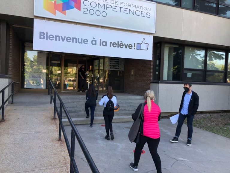Fusion des centres de formation professionnelle lavallois Compétences-2000
