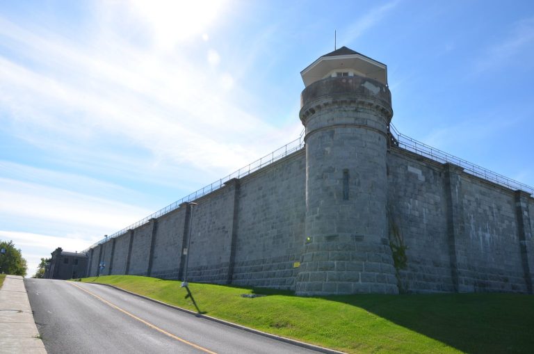 Éphémérides: prise d’otages fatale au vieux Pen de Saint-Vincent-de-Paul