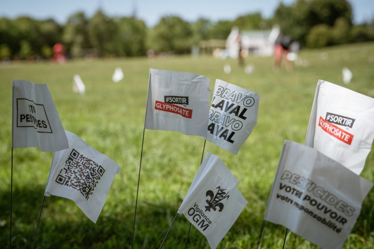 Action contre les pesticides dans Laval-des-Rapides pesticides