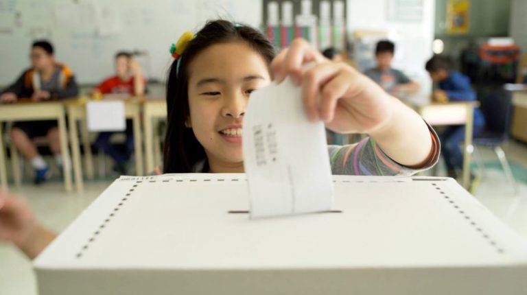 Les jeunes Canadiens votent aussi un gouvernement libéral minoritaire