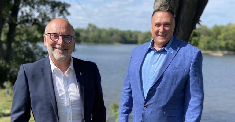 Parti Laval atteint la parité