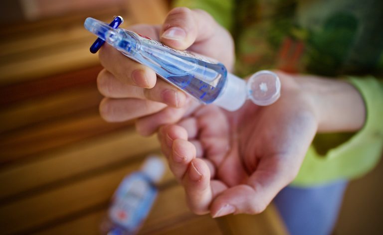 15 nouveaux désinfectants rappelés par Santé Canada