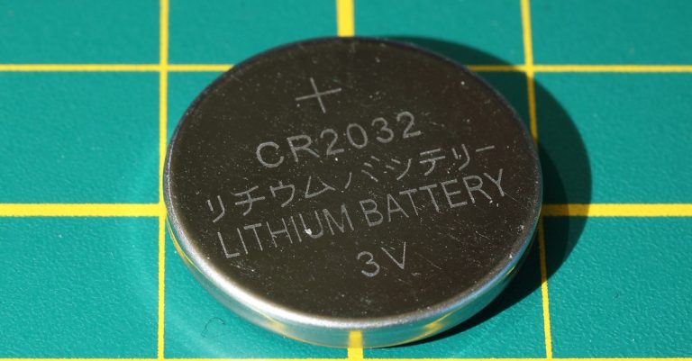 125 blessures reliées aux piles boutons en 2020 piles