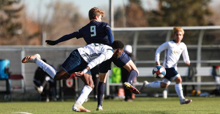 Premier titre québécois pour les Nomades en soccer masculin soccer