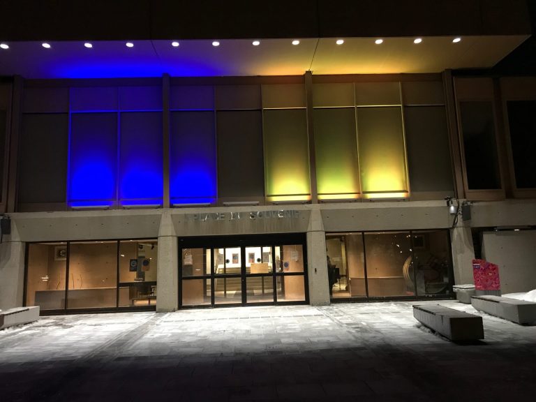 Ville de Laval don Ukraine Croix-Rouge