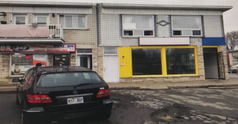 Incendie bâtiment lieu commercial boulevard Cartier Ouest Laval-des-Rapides