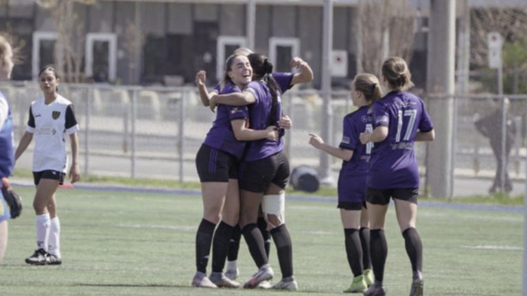 Le FC Laval féminin en tête de la PLSQ FC Laval