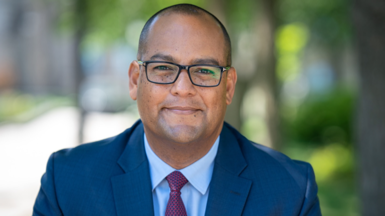 Débat sur l’immigration: Saul Polo s’en prend au premier ministre Immigration